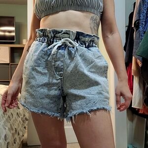 Blank NYC acid wash paperbag shorts